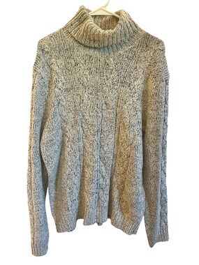 Banana Republic Cream Cable Knit Turtleneck Sweater